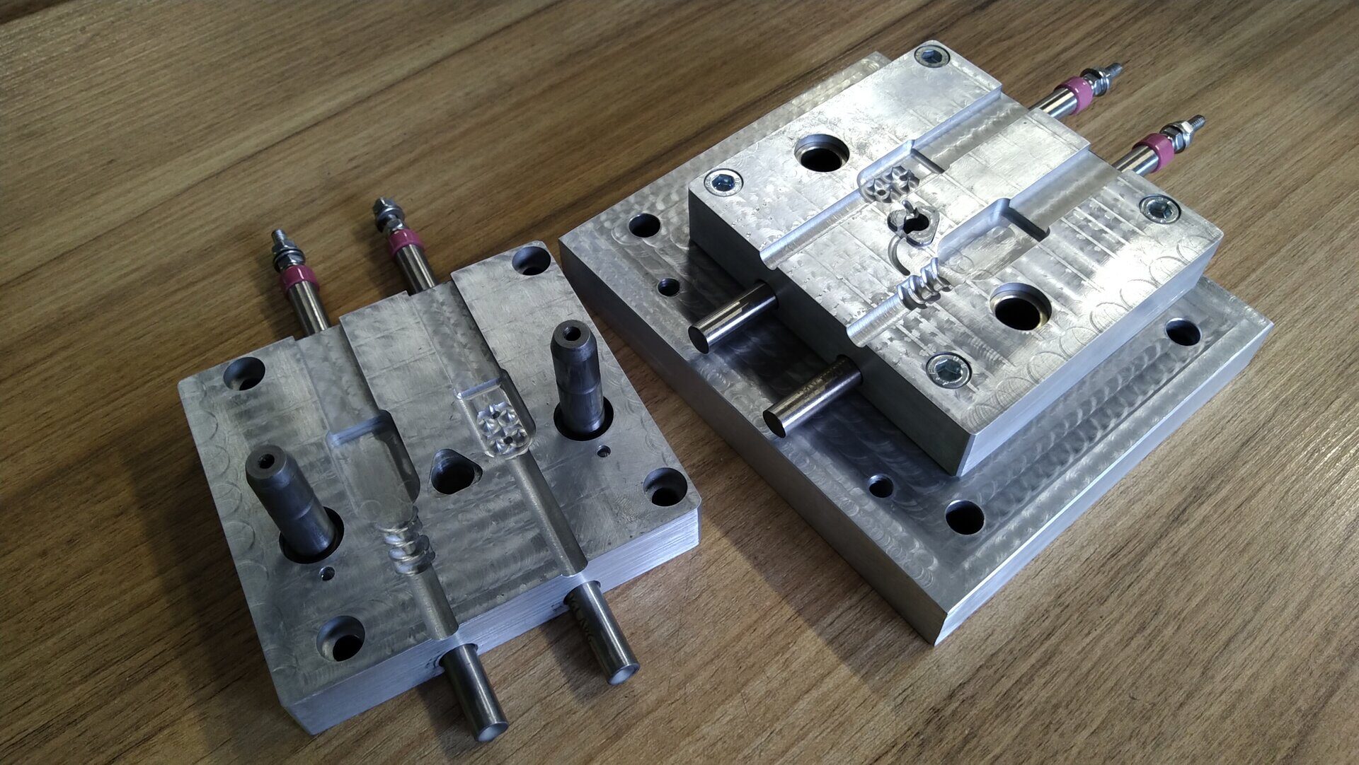 Injection Molding Screw Off Slide Draft: 5 Mistakes That Cause Sticking and Scrap 5 Injection mold design for manufacturability with slide action forming threaded parts