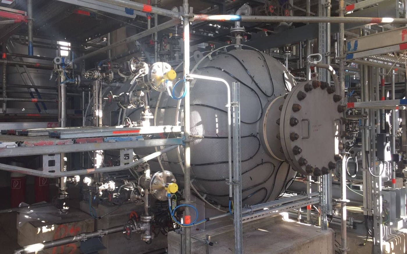 Insulated process pipework in an industrial plant where self regulating heat tracing zones are specified and maintained